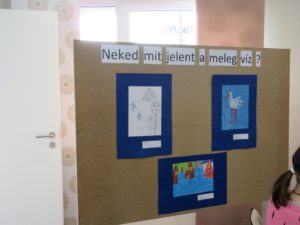 Gyerekrajz kiállítás nyílt a T-Szol Székházban