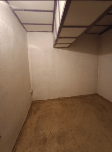 2800 Tatabánya, Mártírok u 52. – bérbeadó tároló ingatlan